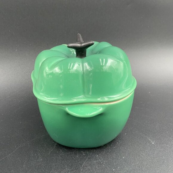 Le Creuset Green Bell Pepper Petite Casserole Stoneware Cocotte - Picture 6 of 8